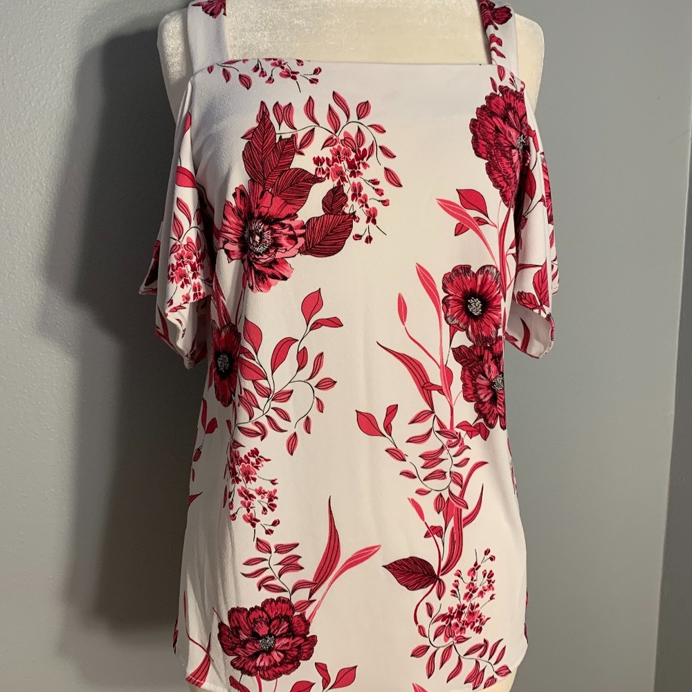 Beautiful Floral INC Blouse